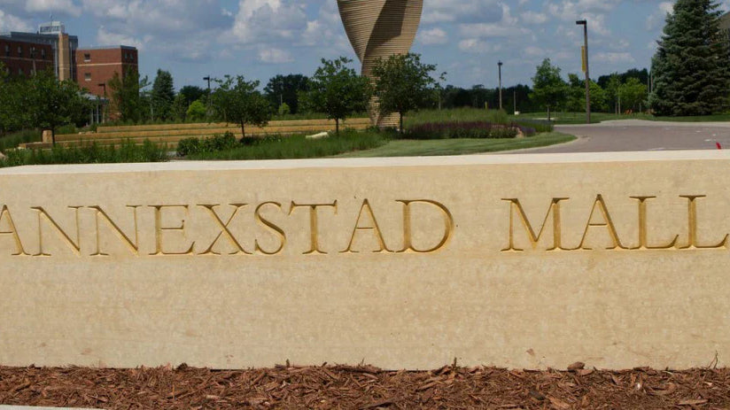 Gustavus’ West Mall Named Annexstad Family Mall